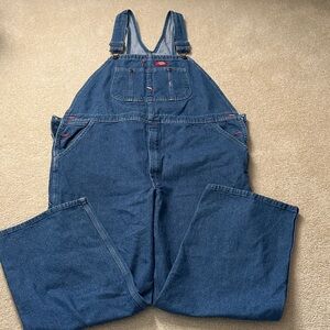 Dickies bib overalls Men’s size 40 X 30